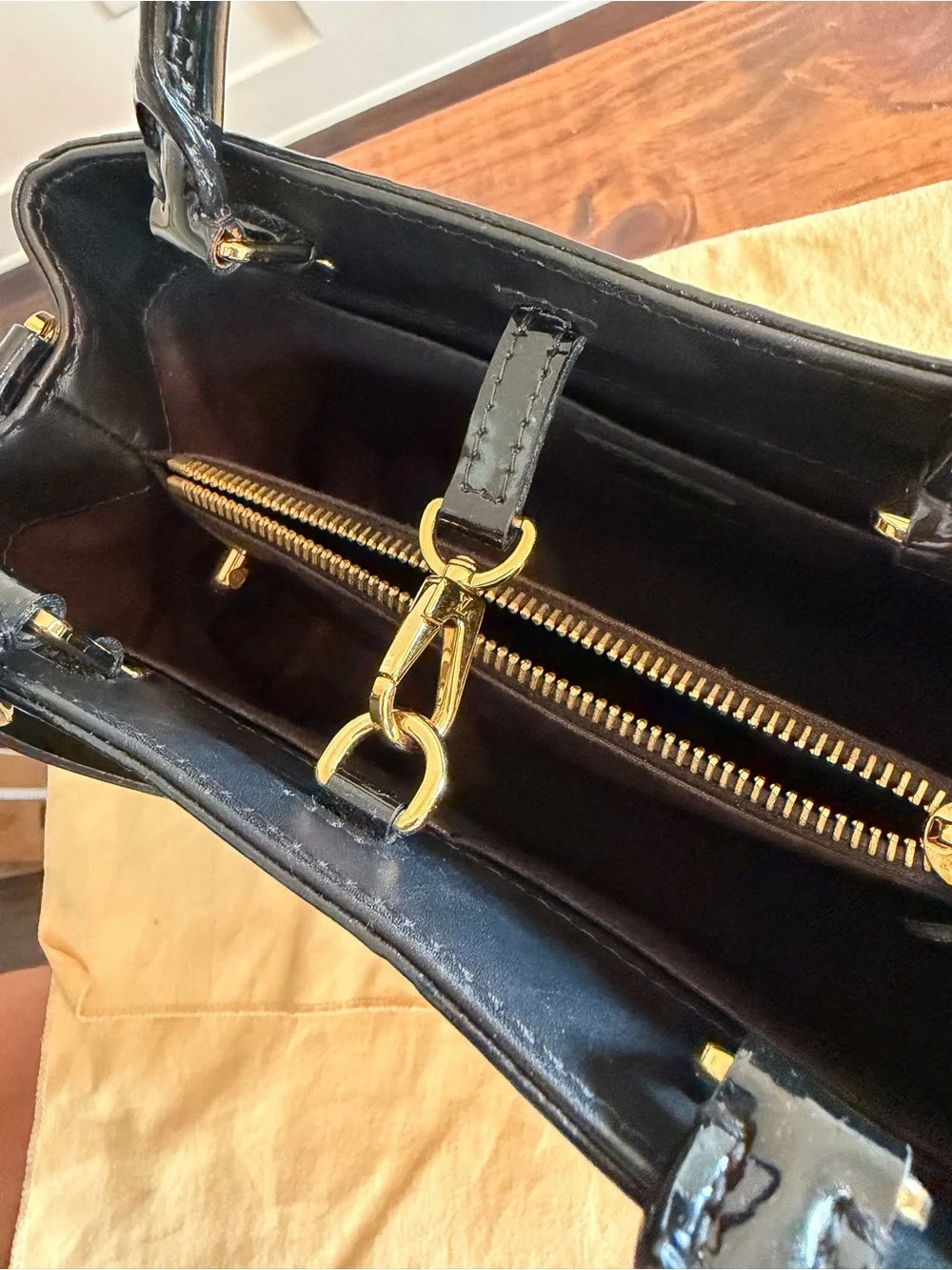 Louis Vuitton Montaigne Vernis Black Patent Leather Satchel
